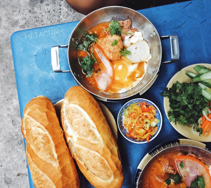 Khoảnh khắc ẩm thực đáng nhớ tại Góc Bánh Mì Chảo
