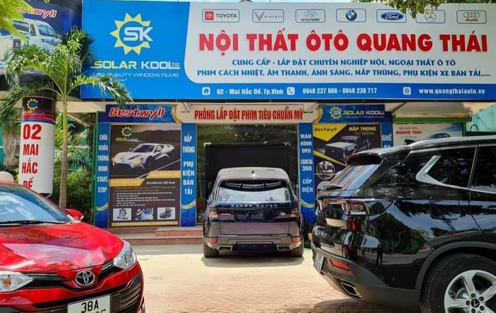 Không gian trưng bày đẳng cấp tại Nội Thất Ô Tô Quang Thái