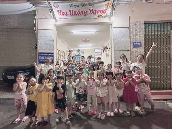 Hình ảnh học viên tại Luyện chữ đẹp Hoa Hướng Dương