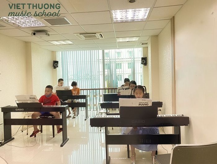 Việt Thương Music ảnh 2
