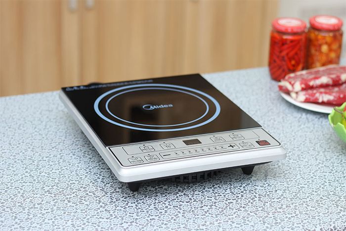 Không gian mua sắm hiện đại tại Điện Máy Xanh