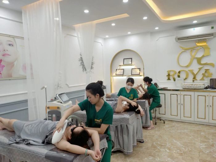 Không gian sang trọng và hiện đại tại Viện Thẩm Mỹ Royal