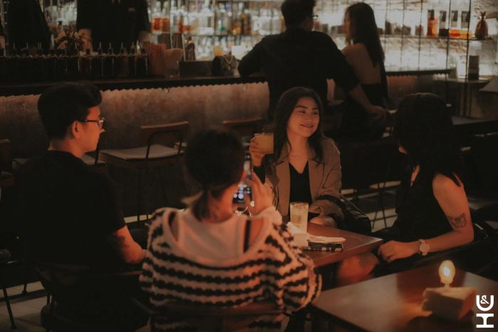 Góc thư giãn đầy nghệ thuật tại Drinking & Healing