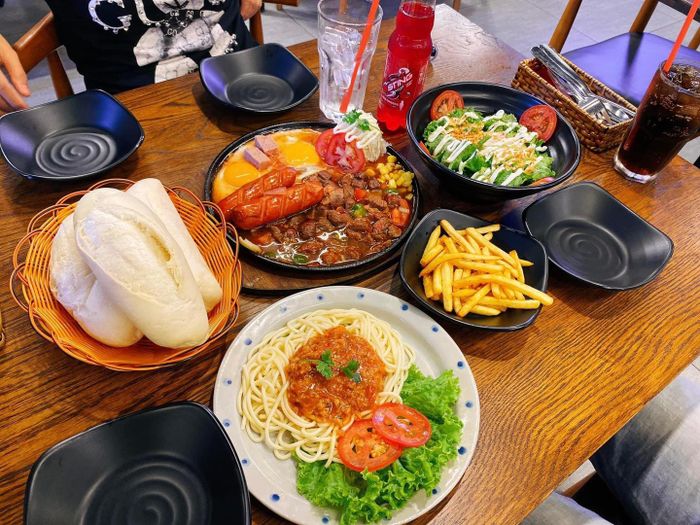 Góc ảnh số 3 về những món ngon đặc sắc tại Chảo Restaurant