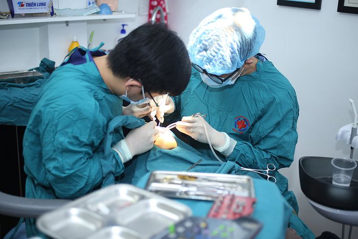 Không gian điều trị tiêu chuẩn tại Nha Khoa Hân Đào Thái Bình - Ảnh 2