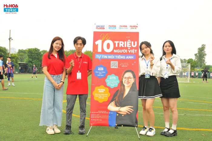 Hình ảnh lớp học đầy cảm hứng tại Ms Hoa TOEIC