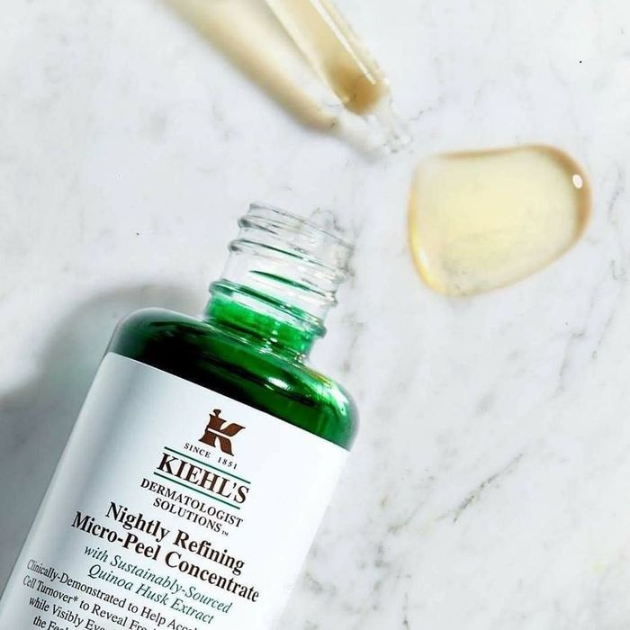 Hình ảnh tinh chất trẻ hóa da ban đêm Kiehl’s Nightly Refining Micro-Peel Concentrate