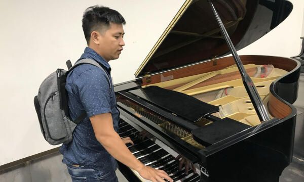 Apianoyes ảnh 1 – Hình ảnh đại diện cho sự chuyên nghiệp và chất lượng