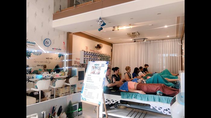 Không gian sang trọng và dịch vụ chuyên nghiệp tại Cỏ Mềm Hair Spa