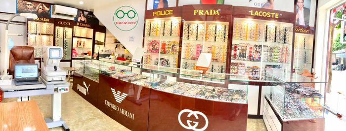 [Hình ảnh] Thiện An Optics - Không gian sang trọng với đa dạng mẫu kính