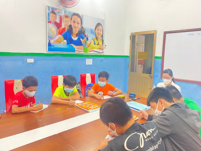 Hình ảnh lớp học tiếng Anh trẻ em tại Let's Talk