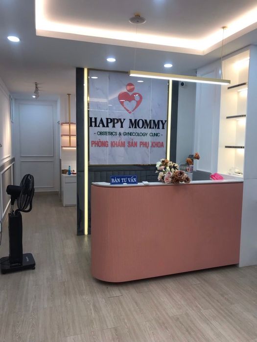 Hình ảnh đội ngũ y bác sĩ chuyên môn cao tại Happy Mommy