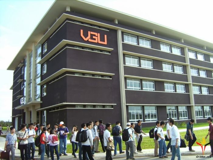 Khuôn viên hiện đại của Đại học Việt Đức