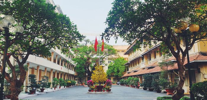 Hình ảnh thư viện và phòng thí nghiệm hiện đại tại ĐH KHTN