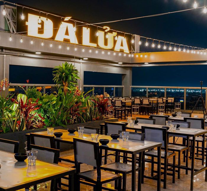 Không gian ấn tượng tại Đá Lửa Beer Garden
