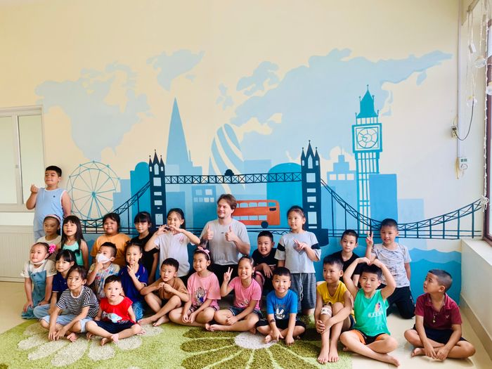 Hình ảnh sinh động về môi trường học tập tại Reach English