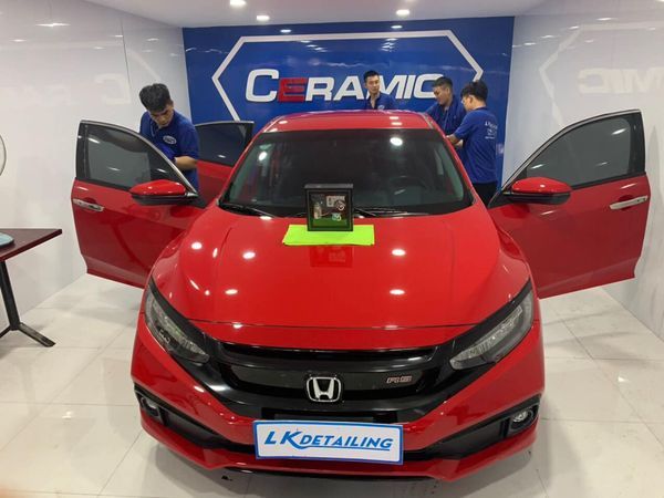 Không gian làm việc hiện đại tại LK Detailing