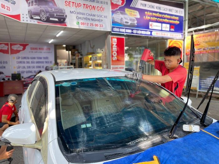 Hệ thống máy móc hiện đại tại QUANG MINH