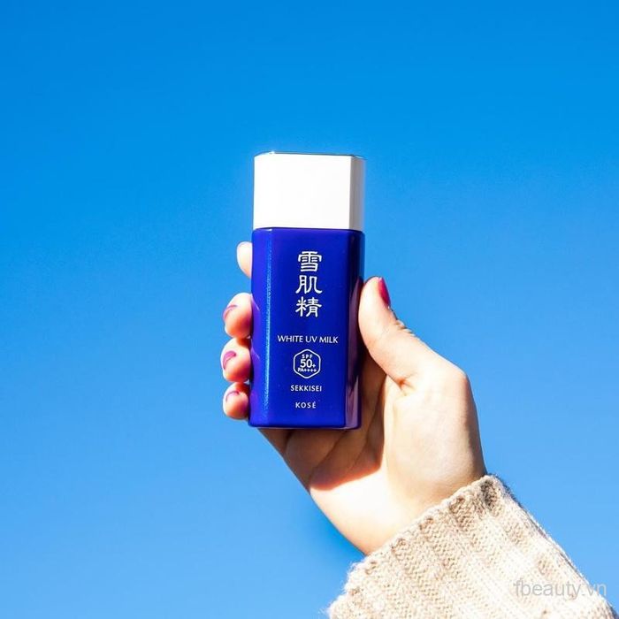 Hình ảnh thực tế kem chống nắng Kose Sekkisei UV Milk/Gel - Phiên bản Nhật Bản cao cấp