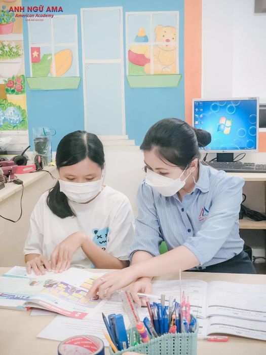 Hình ảnh lớp học 1 kèm 1 chất lượng cao tại AMA