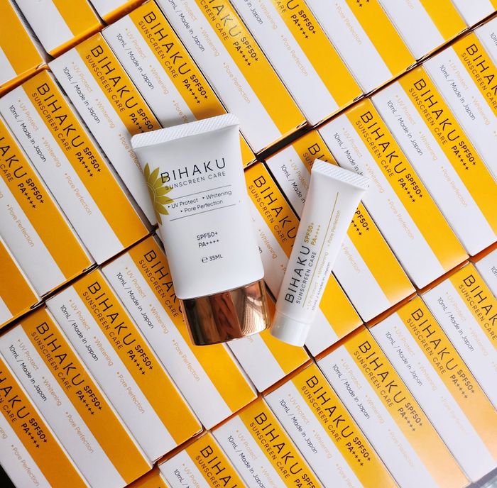Hình ảnh thực tế Bihaku Sunscreen Care - Thiết kế sang trọng đặc trưng Nhật Bản