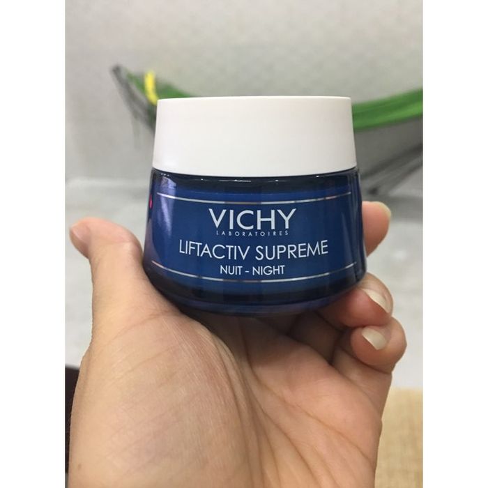 Hình ảnh thực tế kem Vichy Liftactiv Nuit Supreme - trợ thủ đắc lực cho làn da tươi trẻ