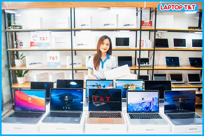 Hình ảnh Laptop T & T