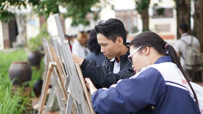 Hình ảnh Đại học Nghệ thuật Huế - Ngôi trường nghệ thuật bên dòng Hương Giang