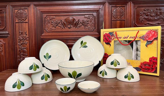 Bộ sưu tập gốm sứ độc đáo tại Bảo Lộc