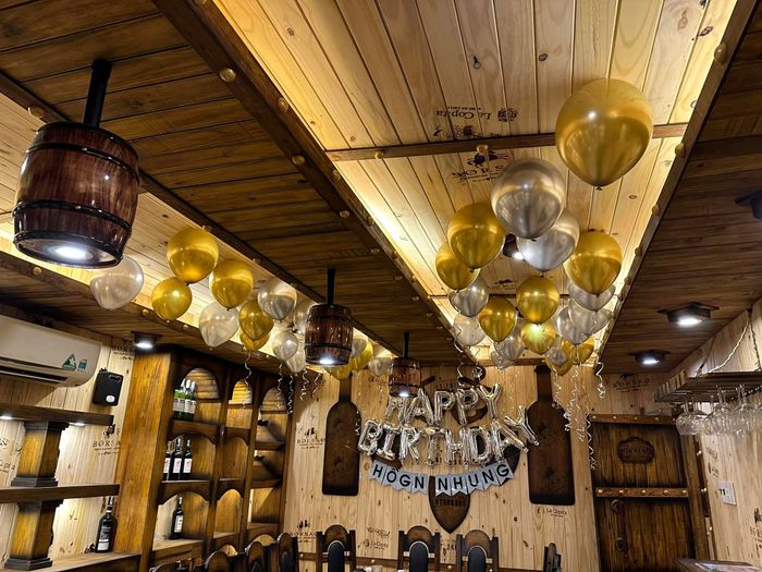Ẩm Thực Phố Đêm Restaurant - Nơi lưu giữ khoảnh khắc đêm với những món ngon đặc sắc qua từng bức ảnh.