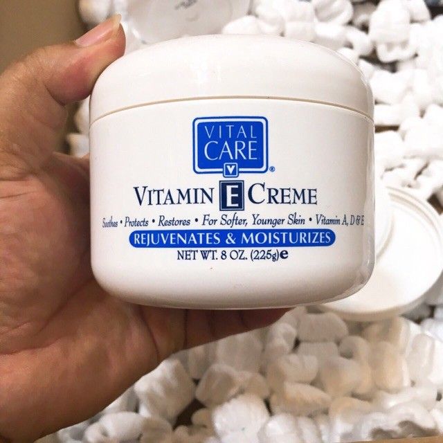 Hình ảnh kem dưỡng ẩm Vitamin E Vital Care chính hãng