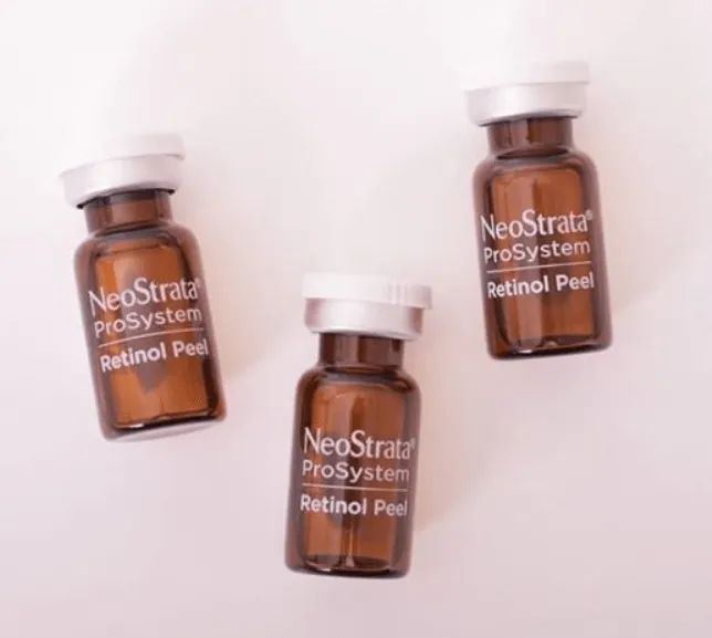 Hình ảnh thực tế hiệu quả NeoStrata Prosystem Retinol Peel - Minh chứng sống động cho khả năng làm mới làn da, xóa mờ nếp nhăn và cải thiện kết cấu da chỉ sau 8 tiếng.