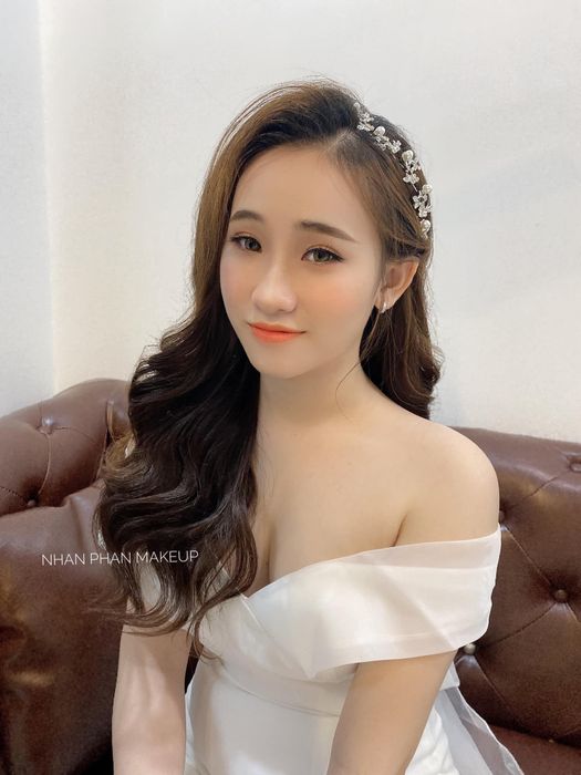 Tác phẩm đầu tay - Nét đẹp cá tính từ Iris Phan Makeup