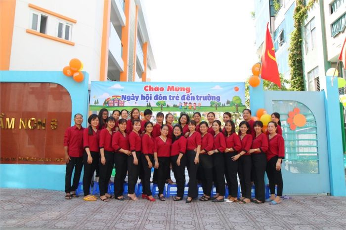 Hình ảnh thực tế xịt chống nắng Chicco - Thiết kế tiện lợi