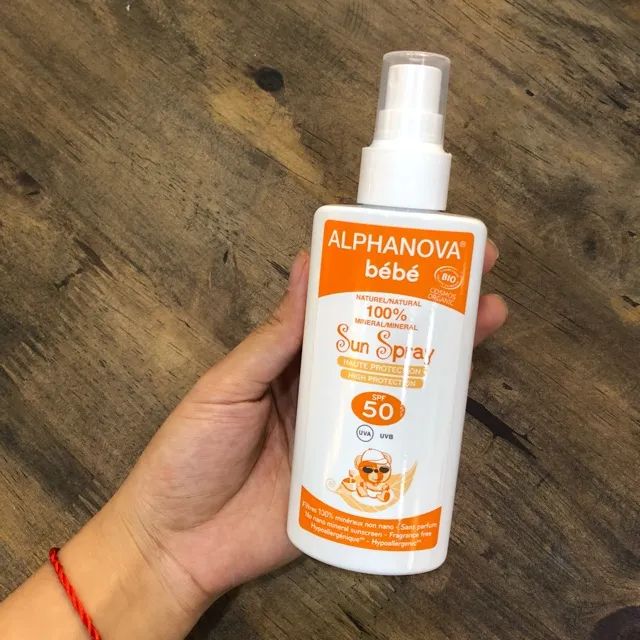 Hình ảnh thực tế xịt chống nắng Alphanova Baby - Thiết kế tiện dụng