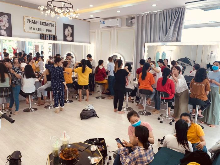 Không gian đào tạo chuyên nghiệp tại Phan Phương Phi Makeup