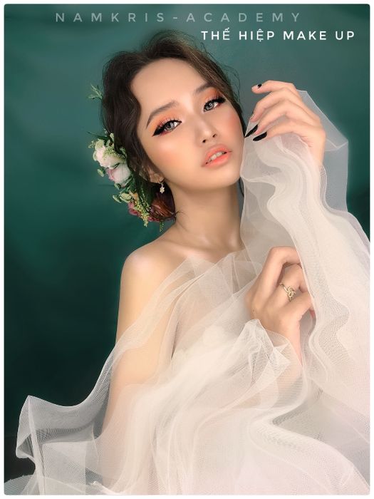 Kiệt tác thứ hai - Vẻ đẹp toàn diện từ nghệ thuật trang điểm của Đoàn Thế Hiệp