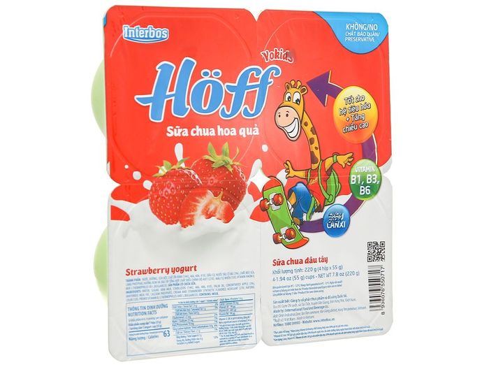 Hình ảnh thực tế Sữa chua Hoff Yokids vị dâu tây - Thiết kế hộp nhỏ xinh với tông màu hồng dâu ngọt ngào