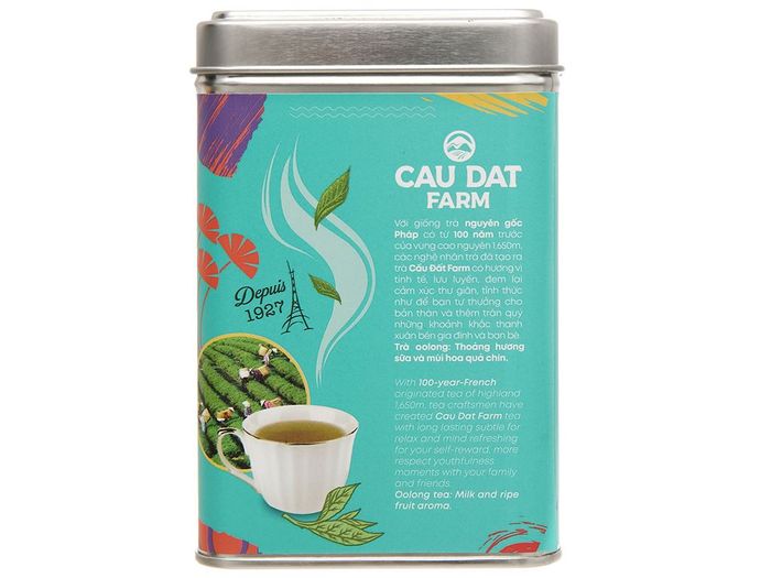 Trà Oolong Kim Tuyên Cầu Đất ảnh 1 - Hình ảnh chân thực về những lá trà xanh mướt được chăm sóc tỉ mỉ dưới nắng vàng vùng cao nguyên, hứa hẹn ấm trà thượng hạng đậm vị.