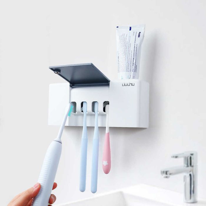 Hình ảnh thực tế máy khử trùng bàn chải LIUUINU - Thiết kế tinh tế, hiện đại