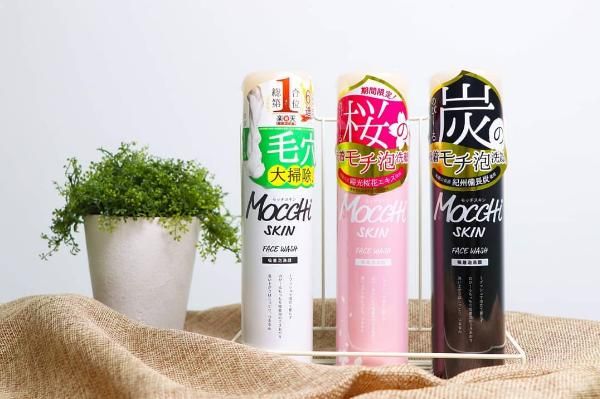 Hình ảnh minh họa quy trình sử dụng Sữa rửa mặt Mocchi Skin Sakura