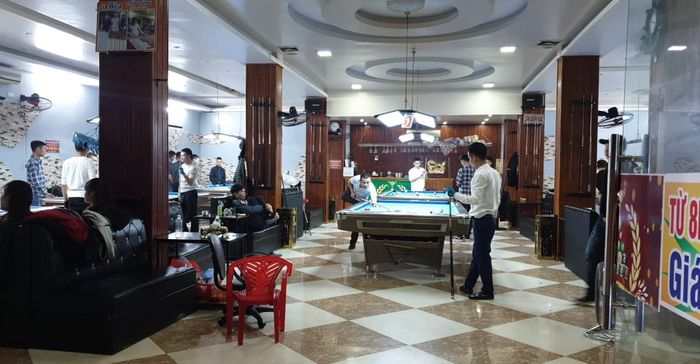 Không gian chuyên nghiệp tại CLB Bida Dũng