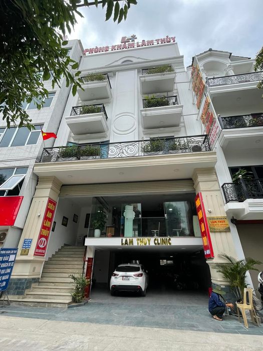 Hệ thống máy móc y tế hiện đại tại Phòng khám Lâm Thủy