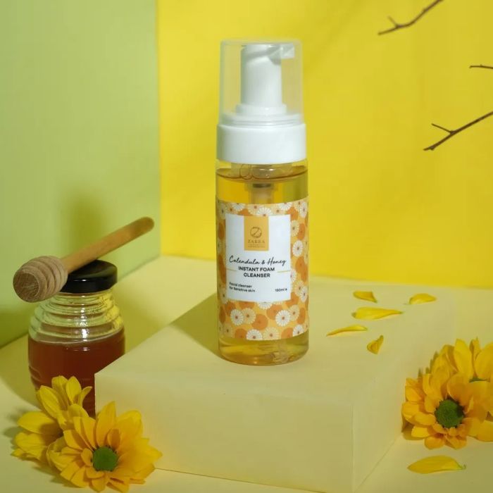 Hình ảnh sữa rửa mặt hoa cúc mật ong Calendula & Honey chính hãng
