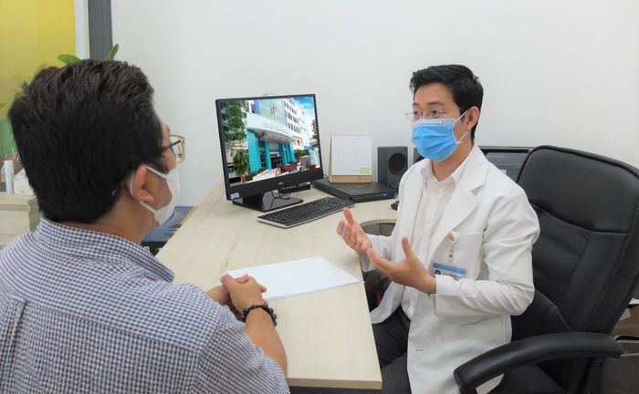 Hình ảnh khu khám bệnh hiện đại tại Bệnh viện Bình Dân