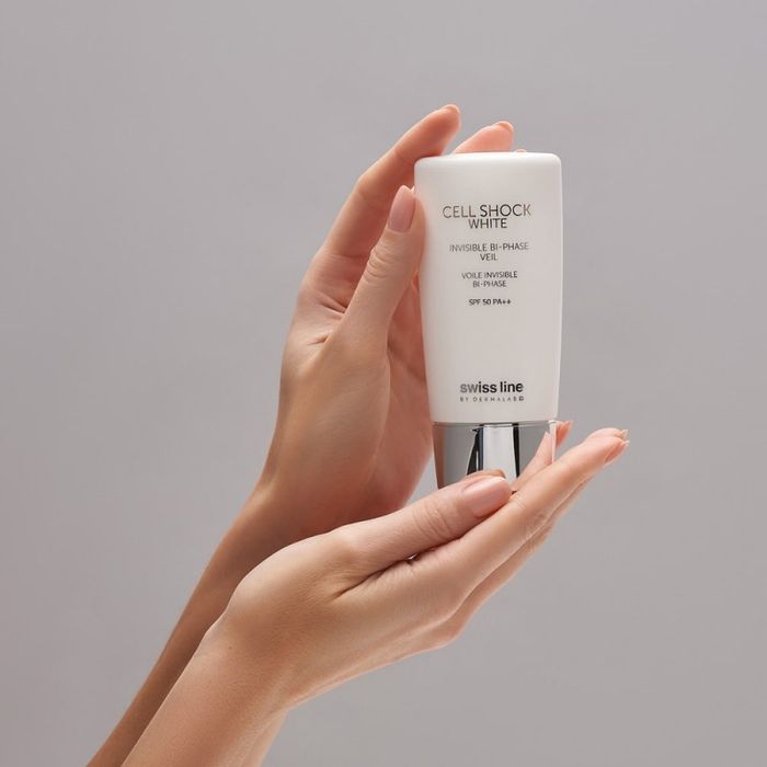 Hình ảnh minh họa Sữa chống nắng Swissline Cell Shock White