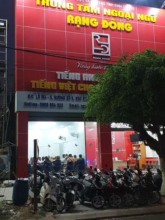 Trung tâm Ngoại ngữ Rạng Đông hình ảnh 2