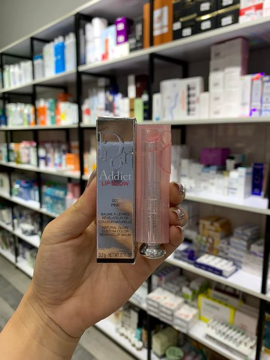 Hình ảnh 2 về bộ sưu tập mỹ phẩm đa dạng tại Trinh Beauty