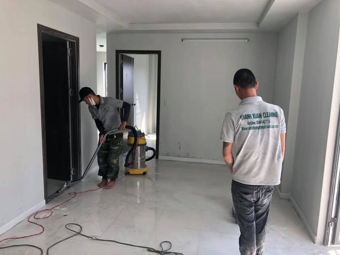 Hình ảnh thi công thực tế của Khánh Xuân - Đơn vị vệ sinh công nghiệp uy tín tại Nha Trang