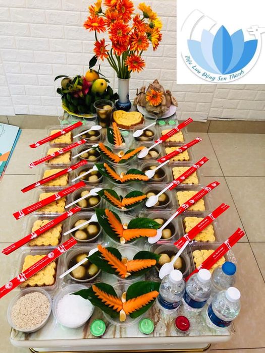 Hình ảnh mâm cúng sang trọng từ Tiệc lưu động Sen Thanh